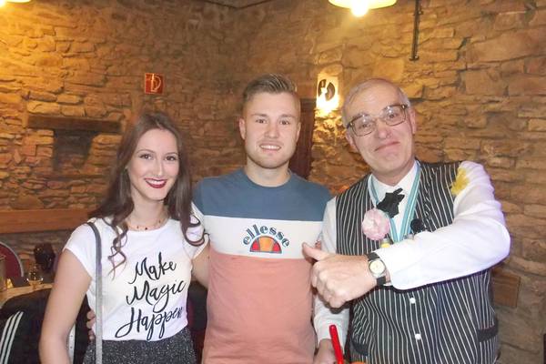 z-comedy-kellner-willy-wichtig-bei nicole&frank-014